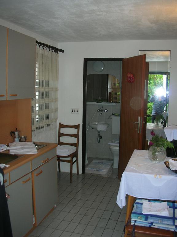 Apartments Peace&Love Baška Szoba fotó